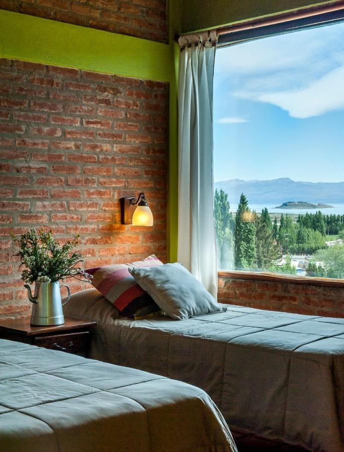 Posada Larsen El Calafate Exterior photo